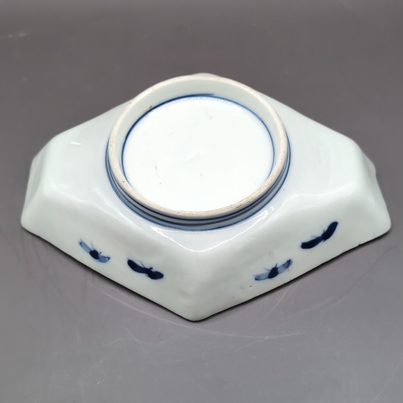 Antique Japanese Imari Porcelain Hexagonal Serving Bowl Dish Shrimp Crane Motif - Picture 9 of 14